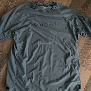Oneill rash guard/ drift top